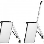 Дорожный чемодан, с колонками умеющий превращатся в стул