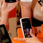 Новый планшетный компьютер i-Station, умеющий показывать 3D