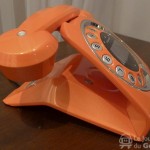 Телефон Sagemcom  Sixty крутая смесь из ретро стиля и современных технологий