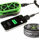 Зарядное устройство нового поколения PowerTrekk на топливных ячейках