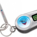 Брелок для ключей  RAVENAlert который предупредит школьников и студентов об опасности