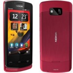 Смартфон Nokia 700, самый компактный моноблок в мире