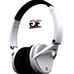 Новые наушники с магнитном коннектором от Skunk Juice