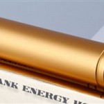 Дополнительный аккумулятор Power Bank для мобильных устройств с фонариком