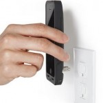 Зарядное устройство Prong PocketPlug позволит заряжать iPhone без проводов