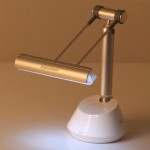Настольная лампа с беспроводной Bluetooth колонкой