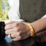 Датчик загрязнения воздуха в виде стильного аксессуара