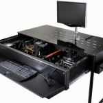 Стол — системный блок от Lian Li