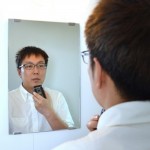 Внешний аккумулятор со встроенной электробритвой от Thanko