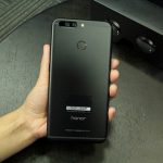 Первая фотографии безрамочного фаблета Huawei Honor Note 9