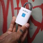 BenjiLock — навесной замок со сканером отпечатков пальцев