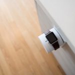 Настенное зарядное устройство  для Apple Watch