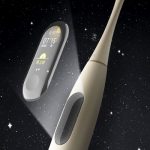 Oclean X – первая в мире зубная электрическая щетка с сенсорным экраном