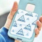 Нагреватель Ignik Air Activated Phone Warmer согреет аккумулятор смартфона зимой