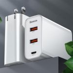 Новое 60 ваттное зарядное устройство Xiaomi с тремя USB портами стоит 21$