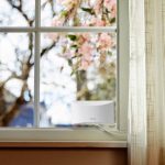 Panasonic Homehawk Window – камера для слежения за двором и улицей из окна дома