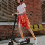 Новый электросамокат Ninebot ES1L от Xiaomi стоит 230$