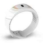 Умный браслет DreamIT поможет избавиться от храпа и улучшит качество сна