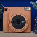FUJIFILM  выпустили камеру Instax SQUARE SQ1 поддерживающую  мгновенную печать фотографий