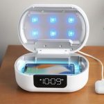 UV-C Sanitizing Alarm Clock настольный будильник с беспроводной колонкой и дезинфектором