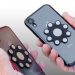 Крепление CELLSNAPP! позволяет использовать два смартфона как одно целое