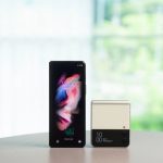 Смартфон раскладушка Samsung Galaxy Z Flip3 со складным экраном стоит 1000$