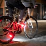 Педали Arclight со светодиодной подсветкой могут заменить фары на вашем велосипеде