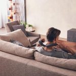 Sony выпустили шейную колонку Sony SRS-NS7 для телевизоров с поддержкой Dolby Atmos