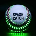 Spark Catch – бейсбольный мяч со светодиодной подсветкой для игры в полной темноте