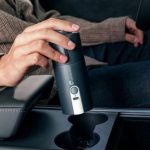 EVO Cleaner — компактный гибрид из пылесоса и насоса для уборки машины