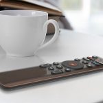 Omni Remotes Model P – «вечный» универсальный пульт дистанционного управления работает от солнечный батарей