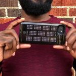 STARcase – чехол для смартфонов со светодиодной панелью на задней крышке