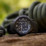 Garmin  выпустили новые гибридные умные часы Garmin Instinct Crossover для путешественников