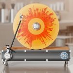 VS-01  — проигрыватель виниловых пластинок с вертикальным расположением диска