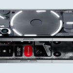 Nothing официально представили новый стильный смартфон со светодиодной подсветкой Nothing Phone (2)