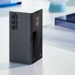Новый смартфон с гибким складным экраном Samsung Galaxy Z Fold7 получил много обновлений7