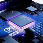 Qualcomm после покупки Arduino представили новую плату Arduino Uno Q